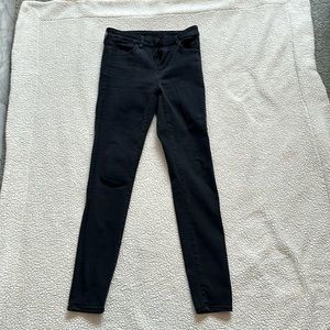 Black Ne(x)t Level Stretch Skinny Jean